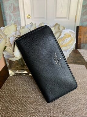 Kate Spade Brynn large continental wallet